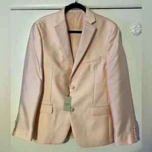 This is a brand new men’s dress blazer made by Alfani, slim, fit size 40 Reg.